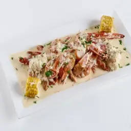 Mixed Seafood with Creamy Garlic Sauce